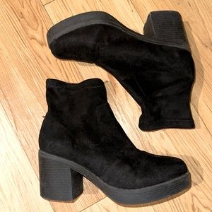 Simmi London Block Heel Booties
